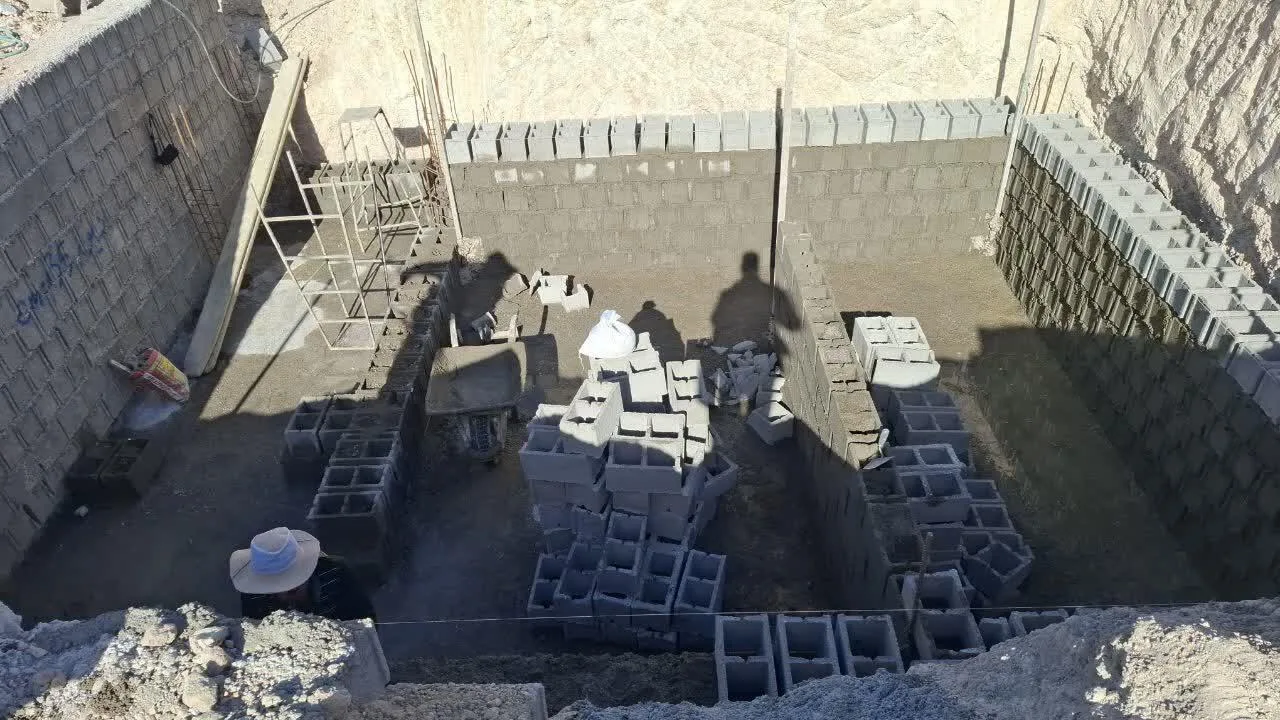 آبنمای خشک
