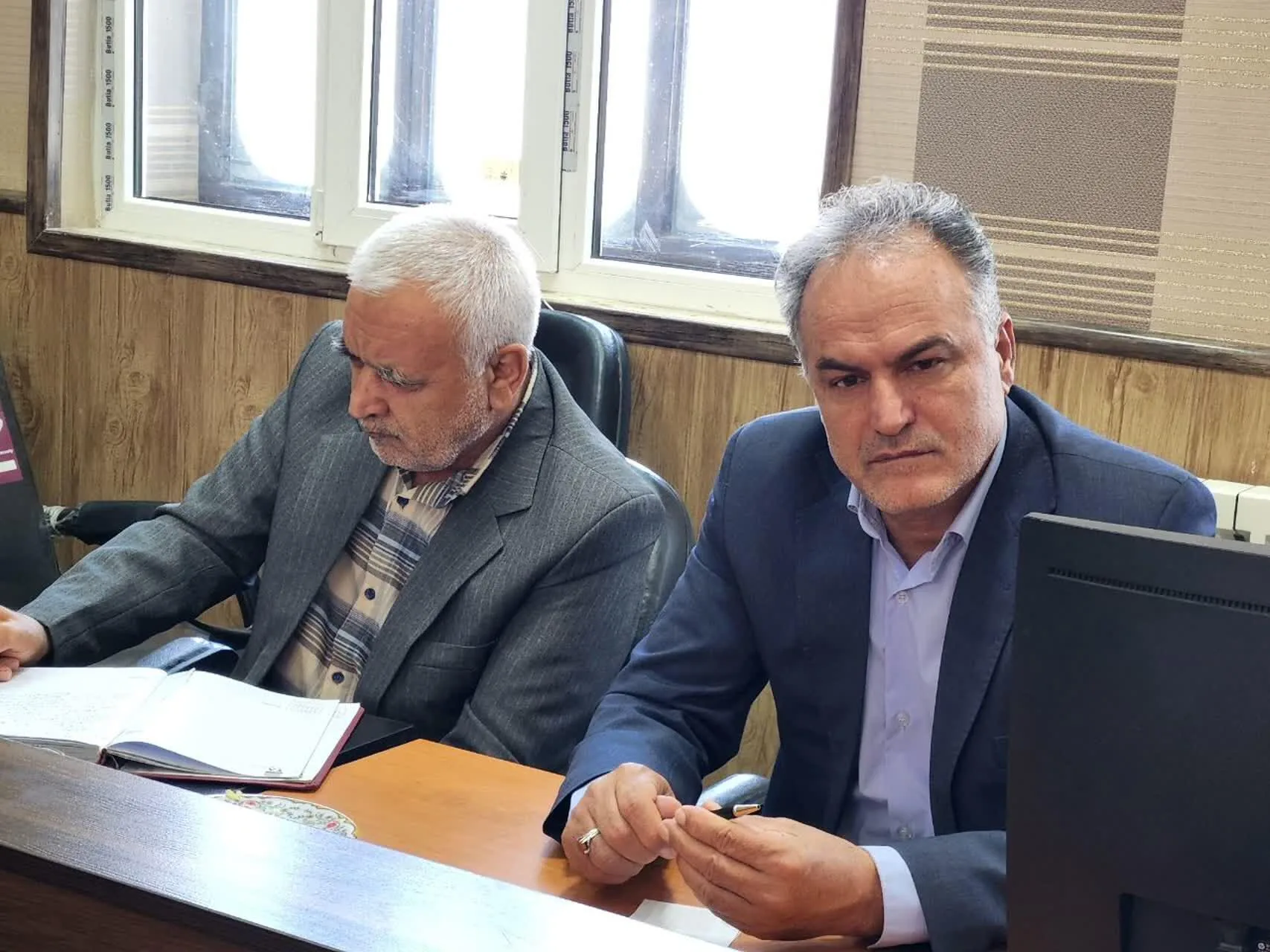 بررسی راهکارهای اجرایی طرح پزشک خانواده در نشست مشترک شورای اسلامی شهر ابرکوه، شهرداری و شبکه بهداشت و درمان