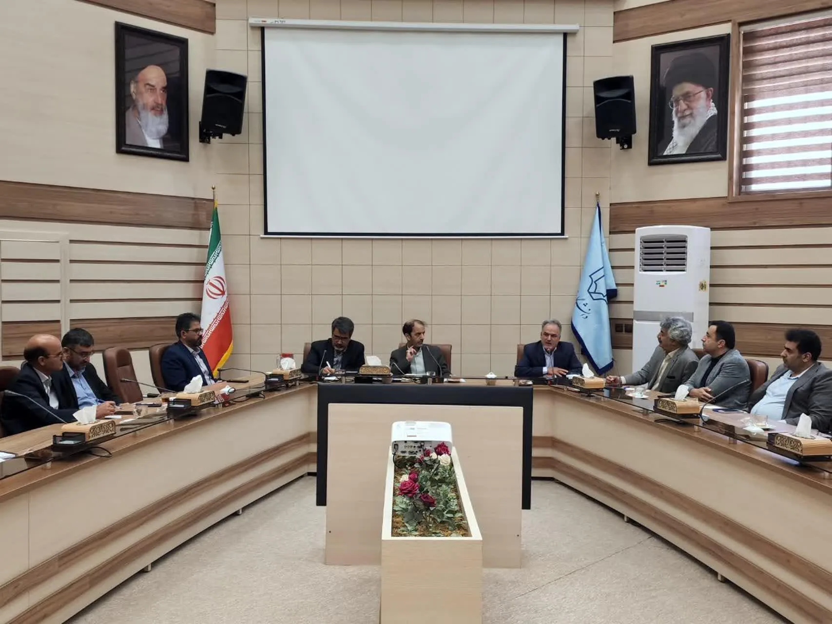 اجرای تفاهم‌نامه همکاری شهرداری ابرکوه و پژوهشکده معماری بومی دانشگاه یزد